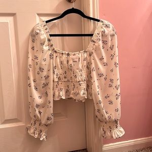 Long sleeve floral crop top
